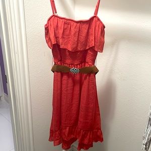 Beautiful salmon color, summer dress with a brown belt!